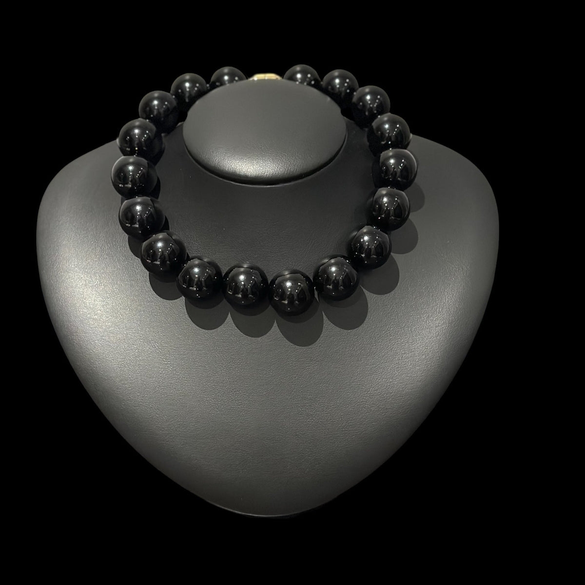 Colar Chanel Noir