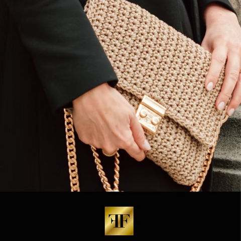 Clutch crochet  Caviar Nude