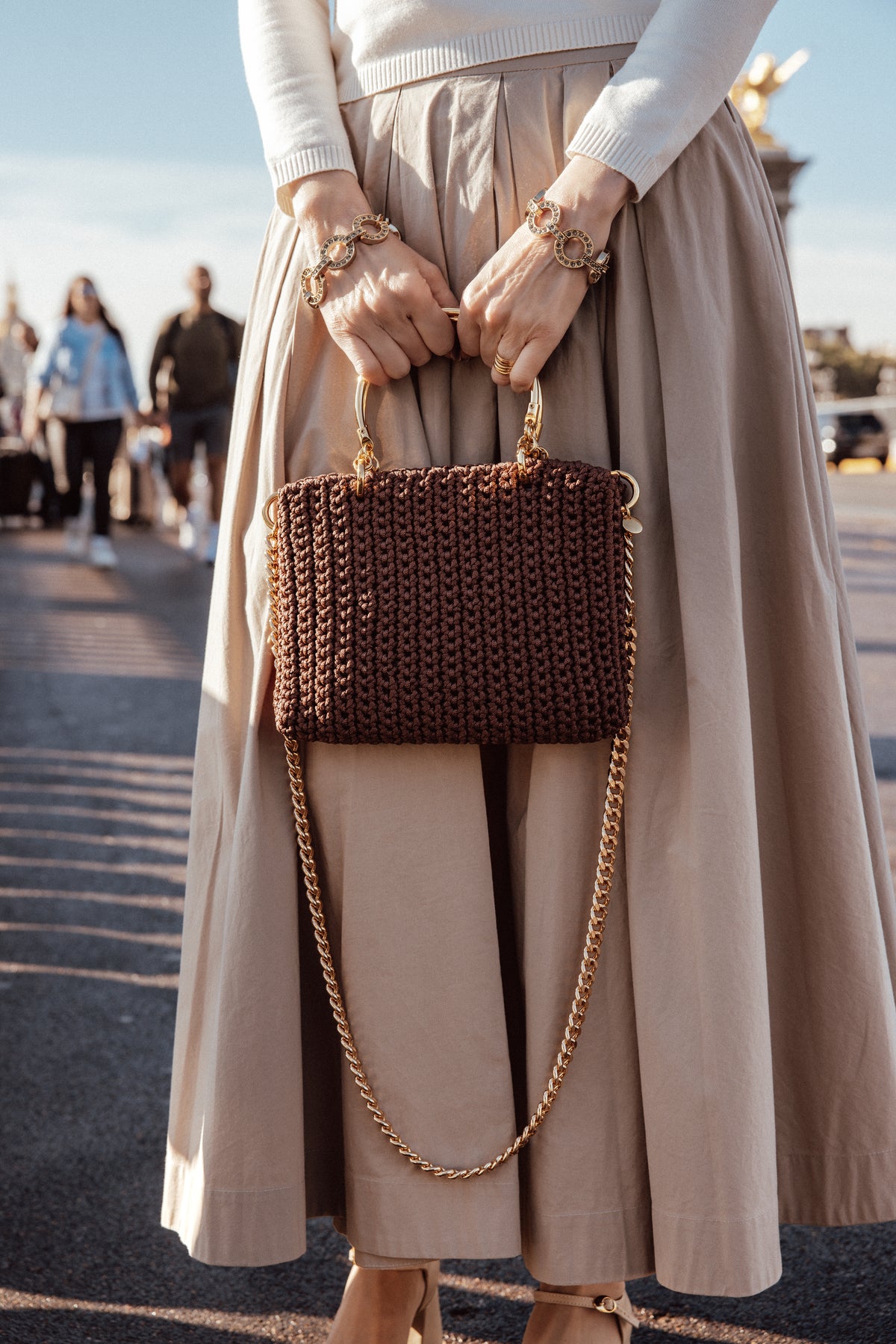 Clutch Crochet Lady