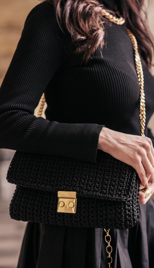Clutch crochet Caviar Preta
