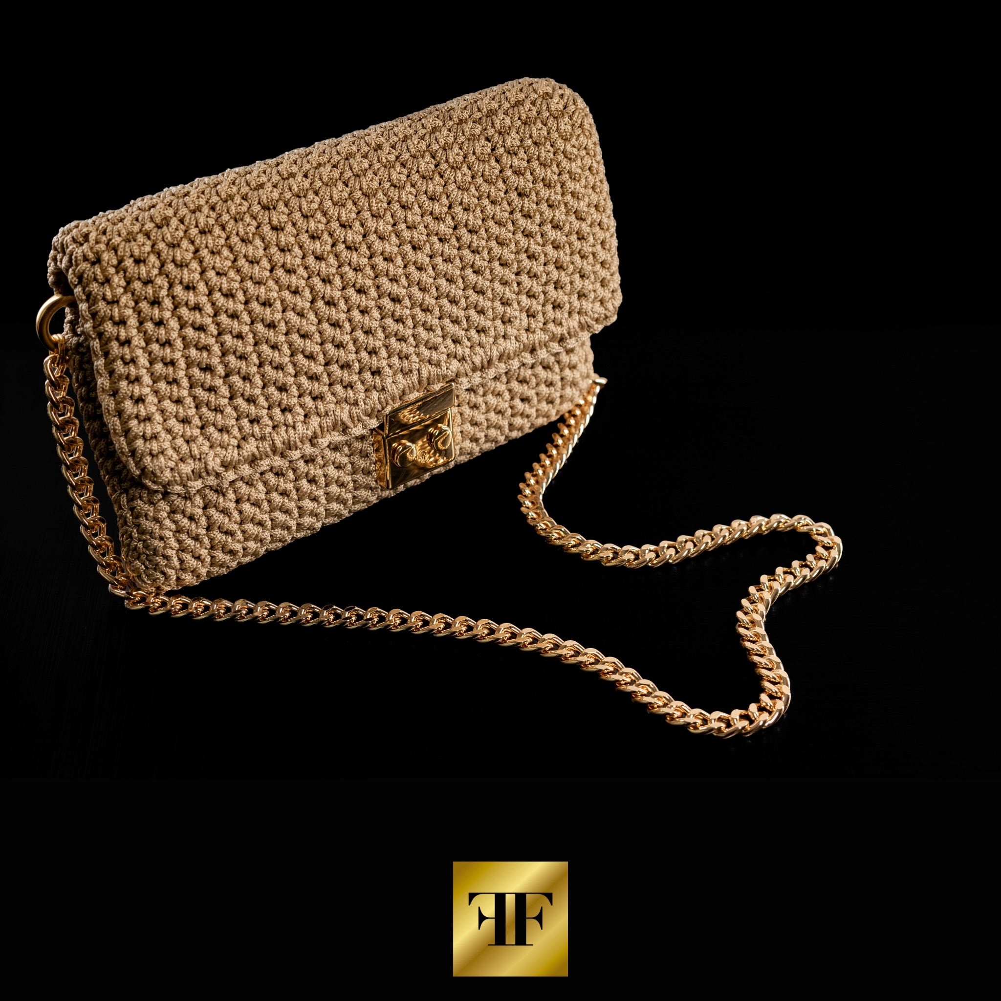 Clutch crochet  Caviar Nude
