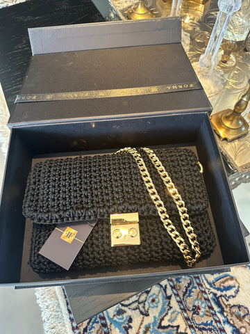 Clutch crochet Caviar Preta